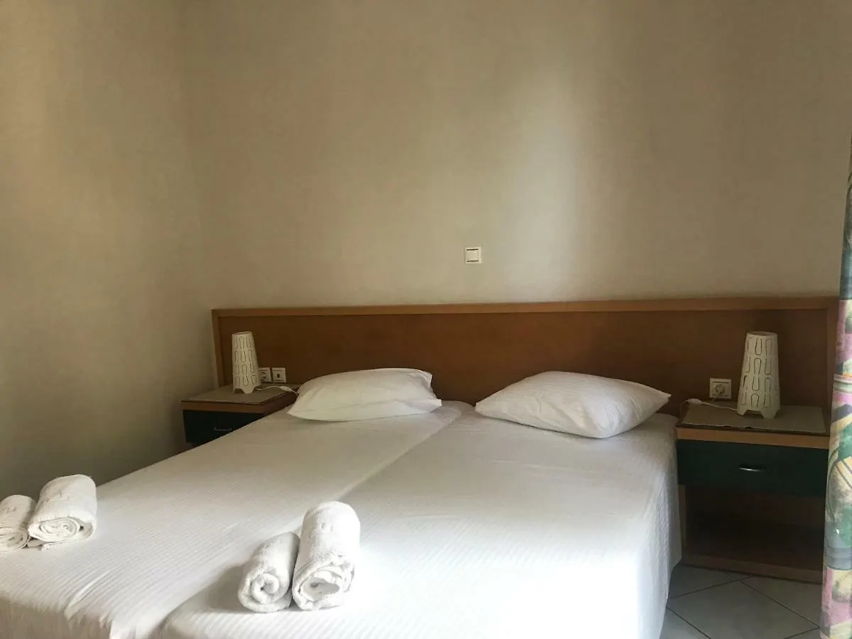 Naftilos Studios Lourdata  Greece